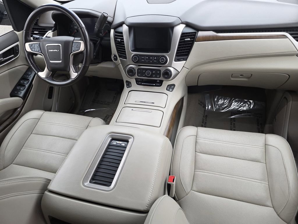Used 2019 GMC Yukon Denali w/ Denali Ultimate Package image 23