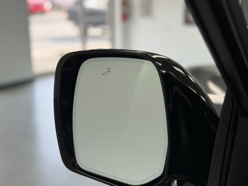 Used 2024 INFINITI QX80 Luxe image 14