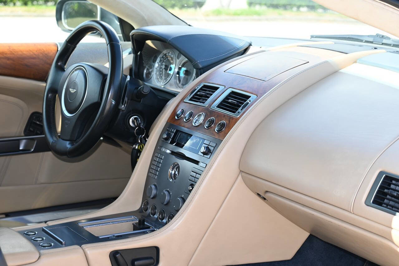 Used 2005 Aston Martin DB9 Volante image 21