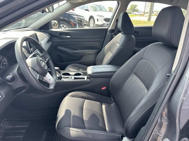 Used 2024 Nissan Altima 2.5 SV FWD image 10