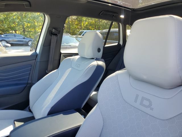 New 2025 Volkswagen ID.4 Pro S AWD/4WD image 16