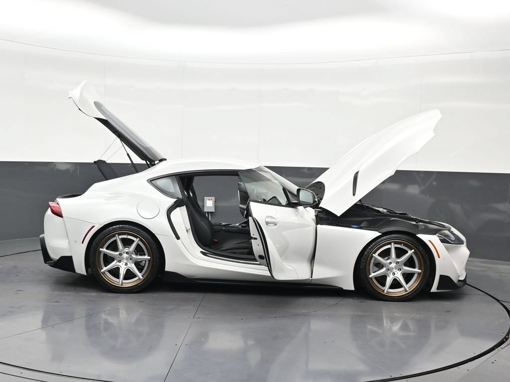Used 2021 Toyota Supra w/ Safety & Technology Package RWD image 32