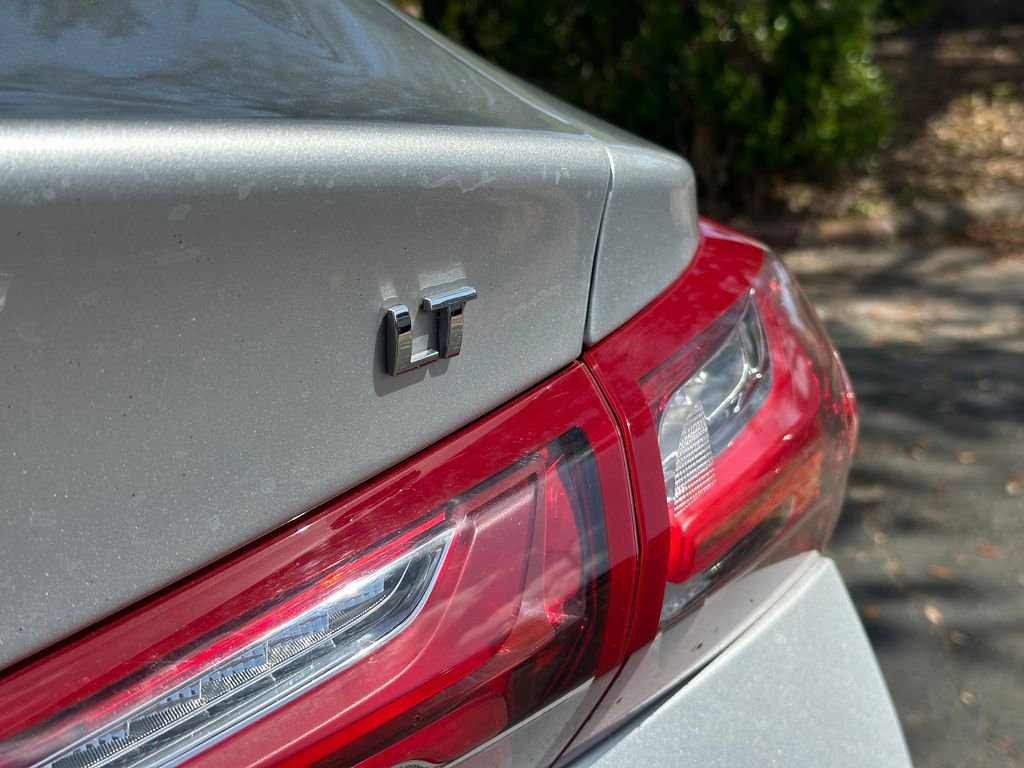 Used 2019 Chevrolet Malibu LT w/ Leather Package image 34