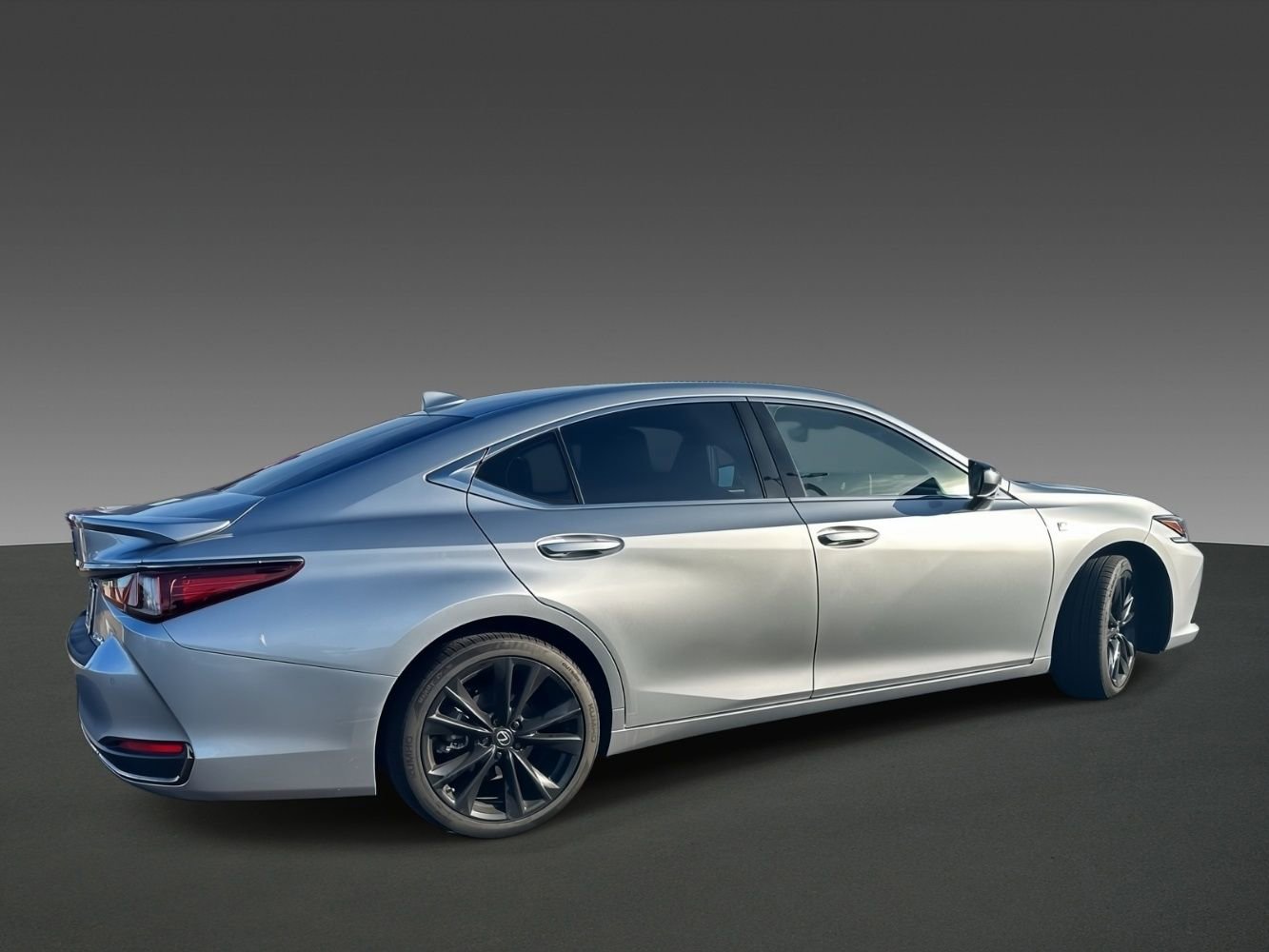 Used 2024 Lexus ES 300h F Sport w/ Accessory Package (Z2) image 3