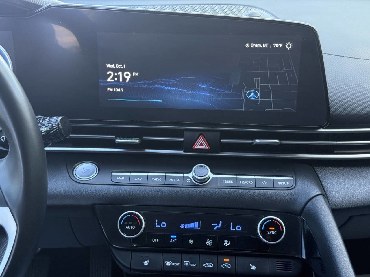 Used 2023 Hyundai Elantra SEL w/ Convenience Package image 16