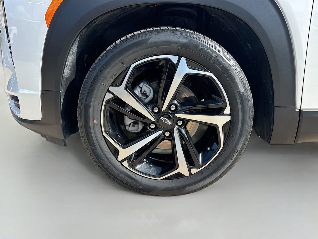 Used 2022 Chevrolet TrailBlazer RS w/ Sun and Liftgate Package image 31