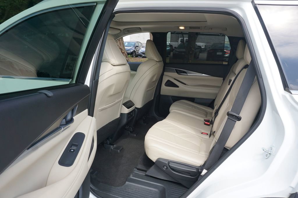 Used 2023 INFINITI QX60 Luxe w/ Cargo Package image 15