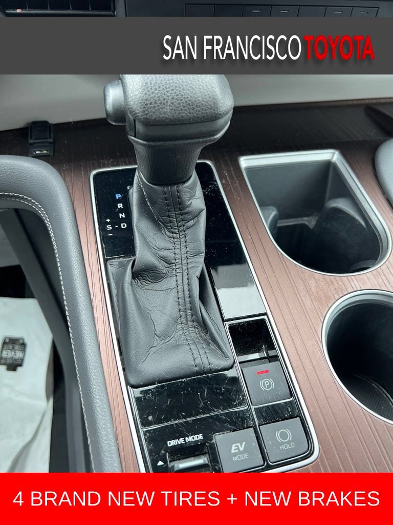 Certified 2021 Toyota Sienna LE FWD image 26