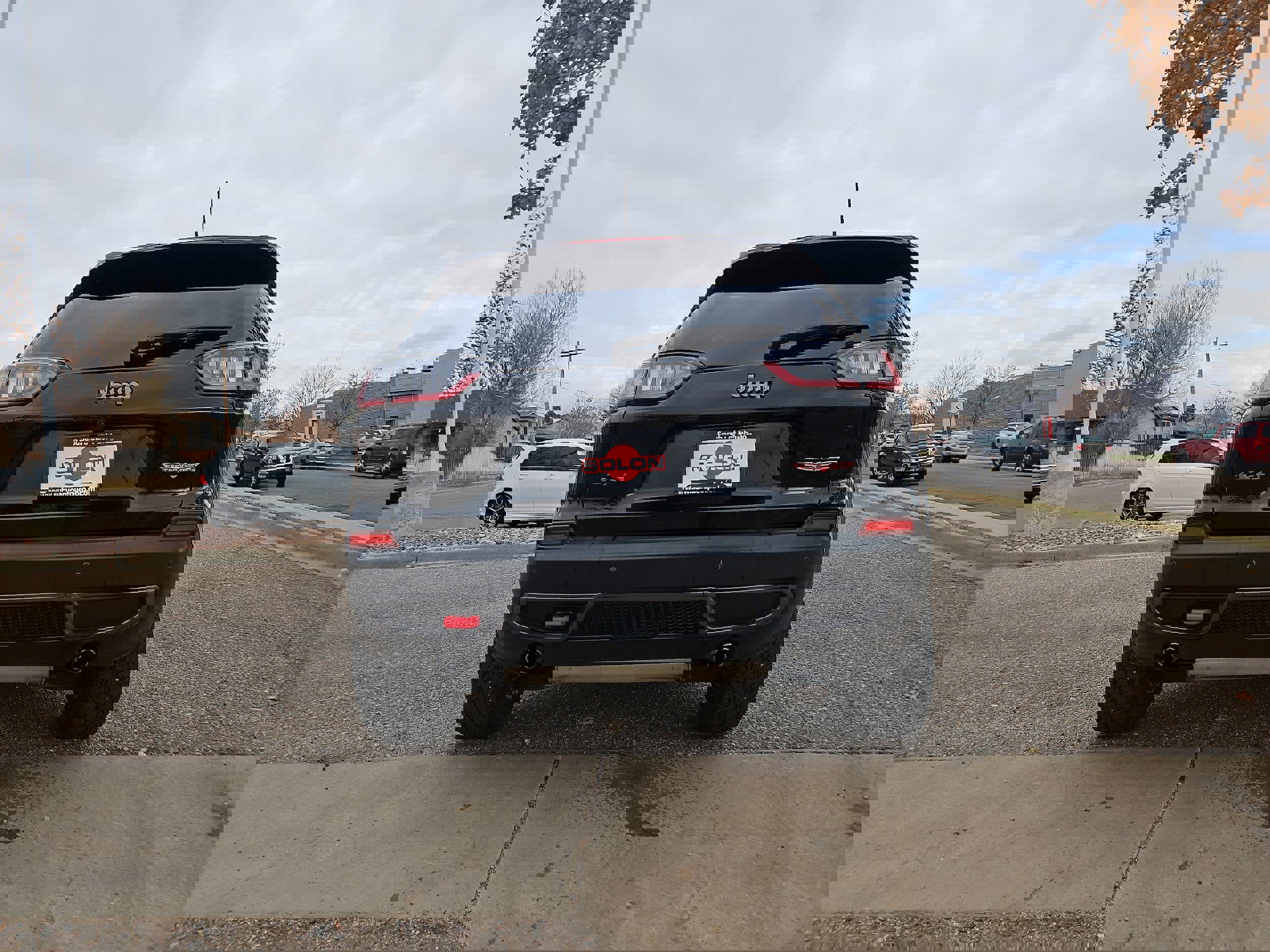 Used 2021 Jeep Cherokee Trailhawk image 6