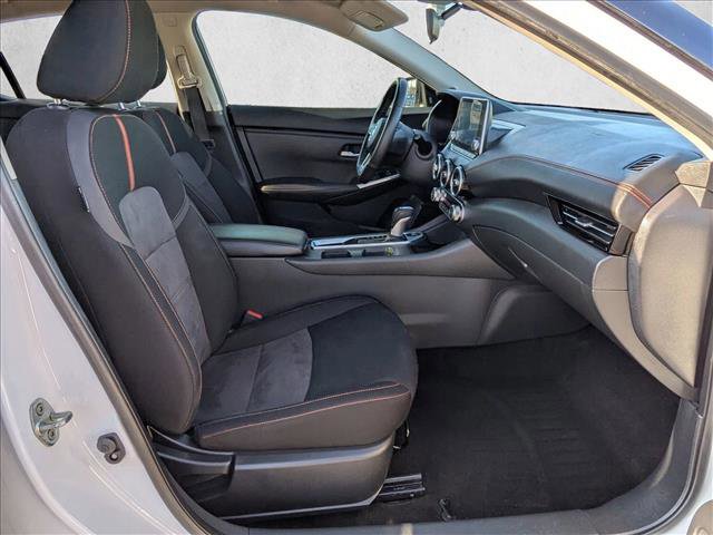 Used 2023 Nissan Sentra SR w/ Trunk Package image 20