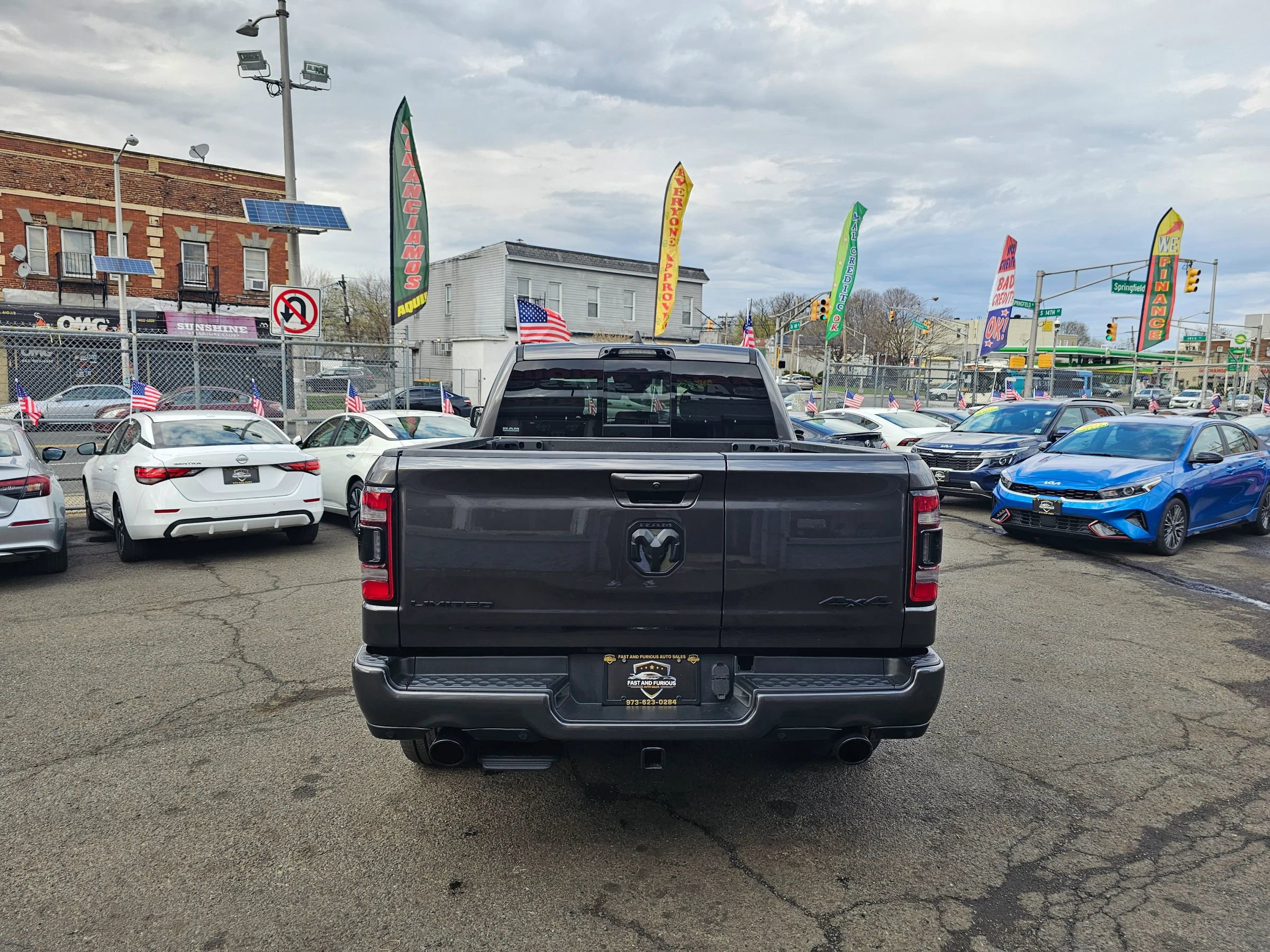 Used 2021 RAM 1500 Limited w/ Night Edition image 7