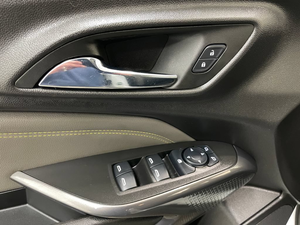Certified 2024 Chevrolet Trax ACTIV w/ Sunroof Package FWD image 24