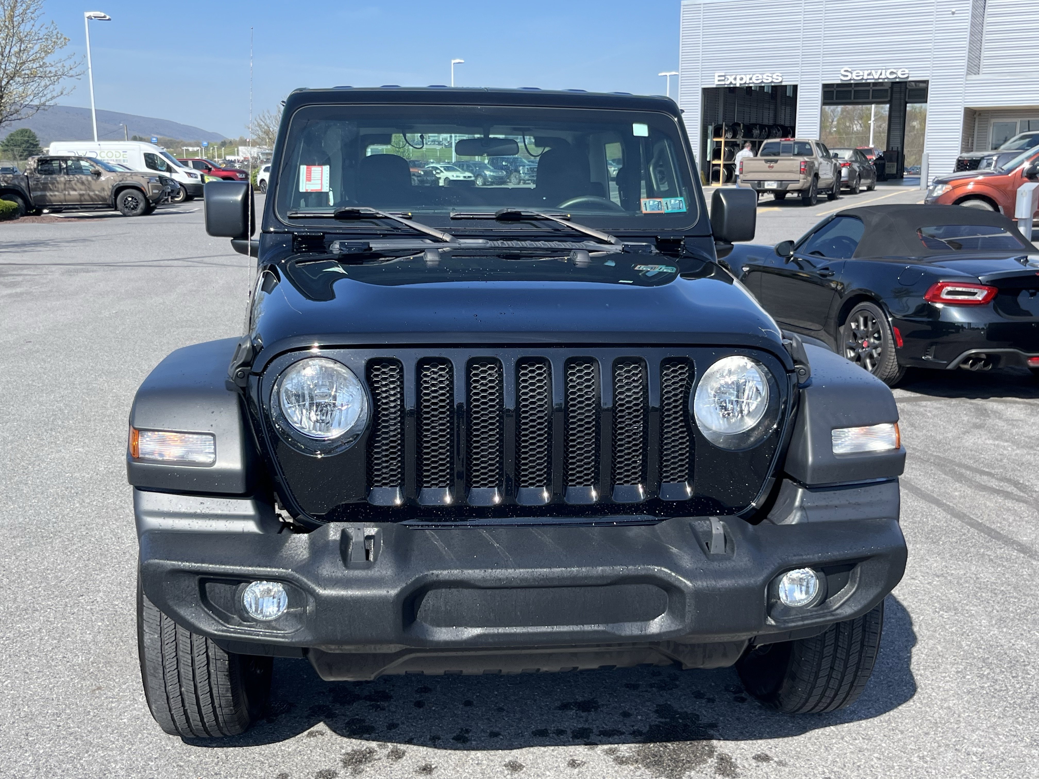 Used 2023 Jeep Wrangler Sport AWD/4WD image 7