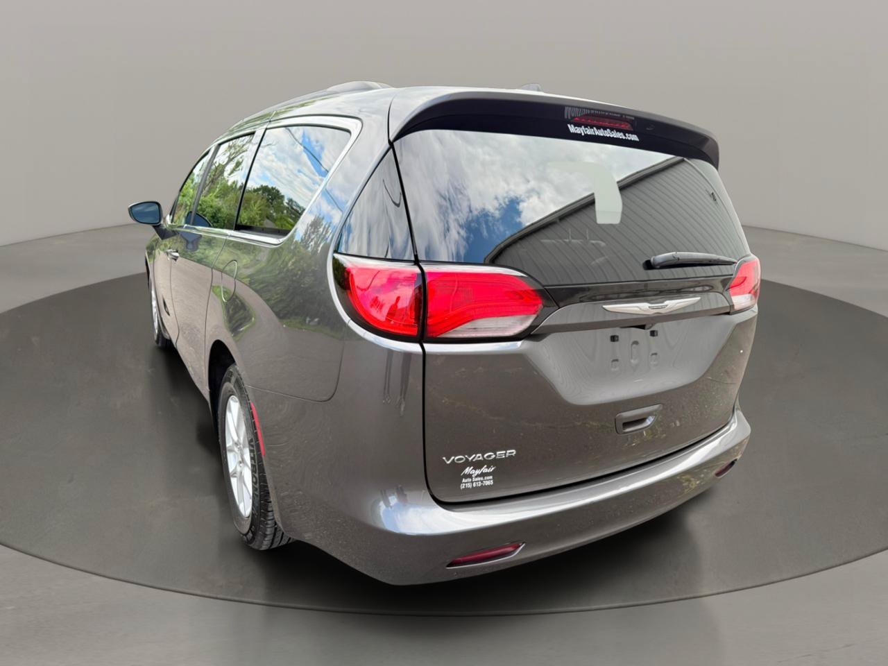Used 2021 Chrysler Voyager Lxi FWD image 6