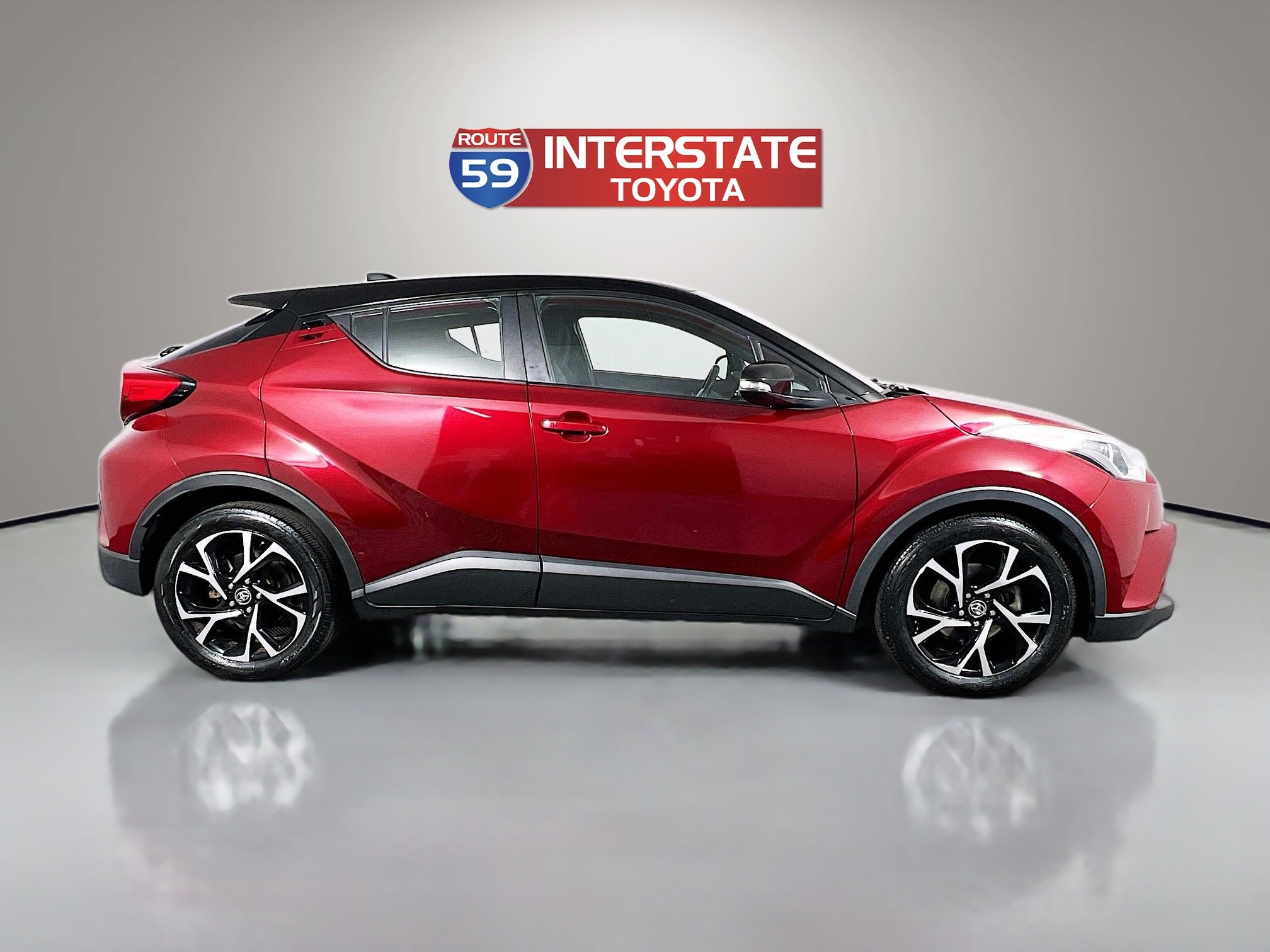 Used 2019 Toyota C-HR XLE FWD image 8