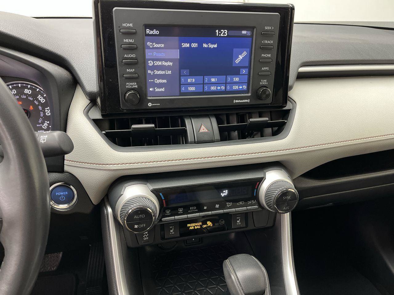 Used 2022 Toyota RAV4 XLE w/ XLE Grade Weather Package AWD/4WD image 16