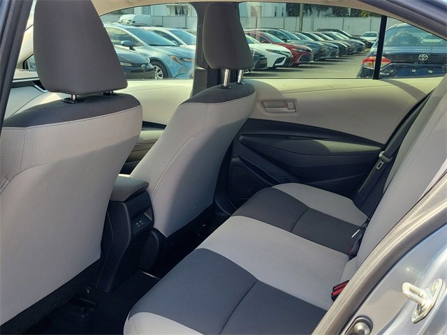Used 2025 Toyota Corolla LE image 6