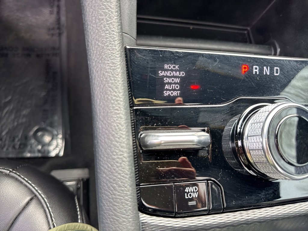 Used 2025 Jeep Grand Cherokee Limited 4xe w/ MOPAR Finishing Package image 30