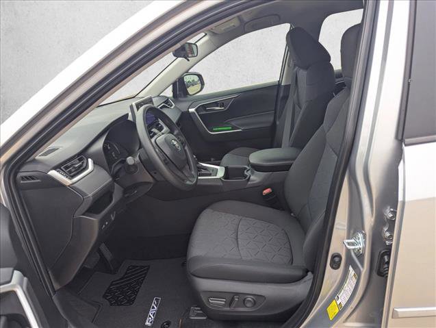 New 2025 Toyota RAV4 XLE image 4