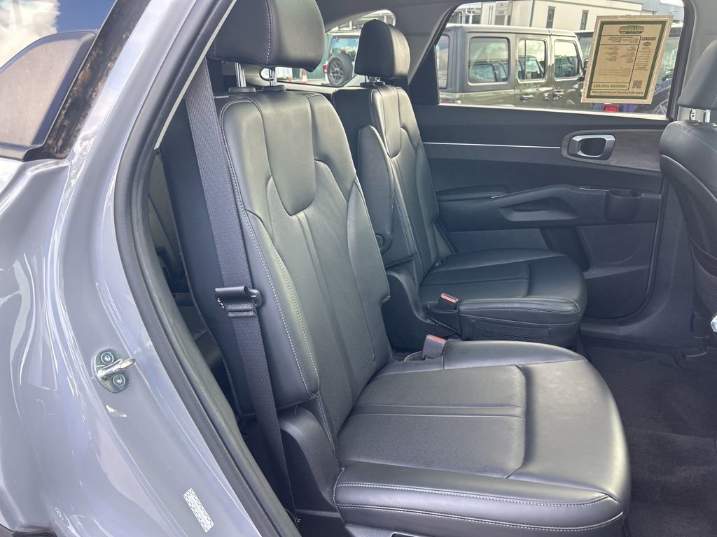 Used 2023 Kia Sorento X-Line EX image 28