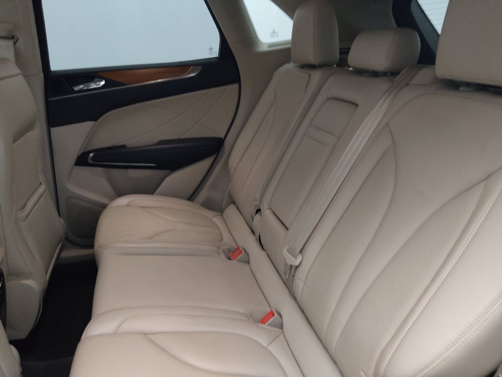 Used 2017 Lincoln MKC Select w/ Select Plus Package FWD image 18