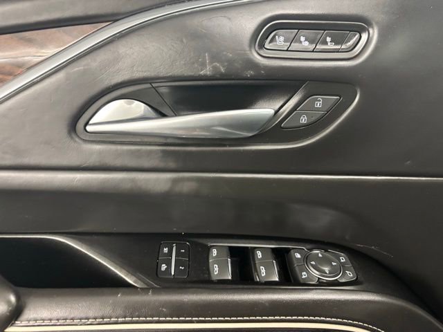 Used 2022 Cadillac Escalade Premium Luxury Platinum RWD image 25