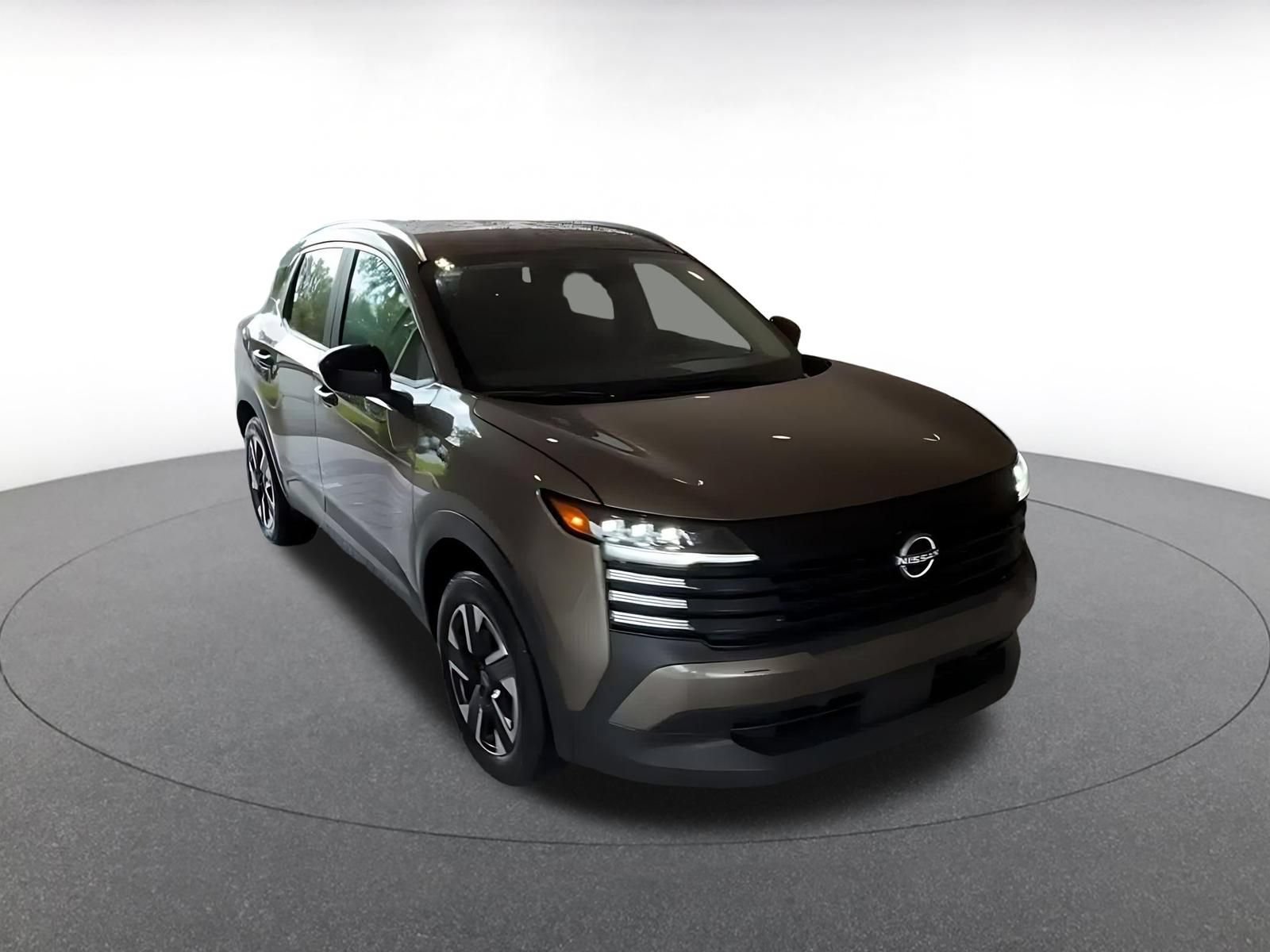 Used 2026 Nissan Kicks SV w/ Cold Weather Package AWD/4WD image 3