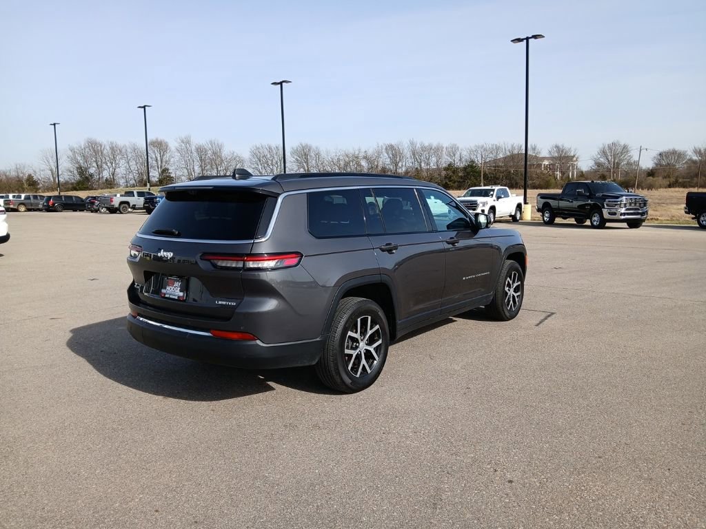 Used 2024 Jeep Grand Cherokee L Limited w/ Luxury Tech Group II image 7