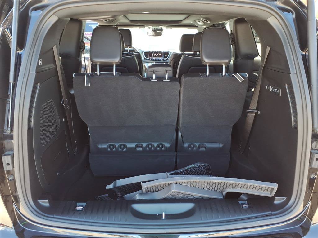 Used 2024 Chrysler Pacifica Limited w/ Uconnect Theater Family Group AWD/4WD image 15