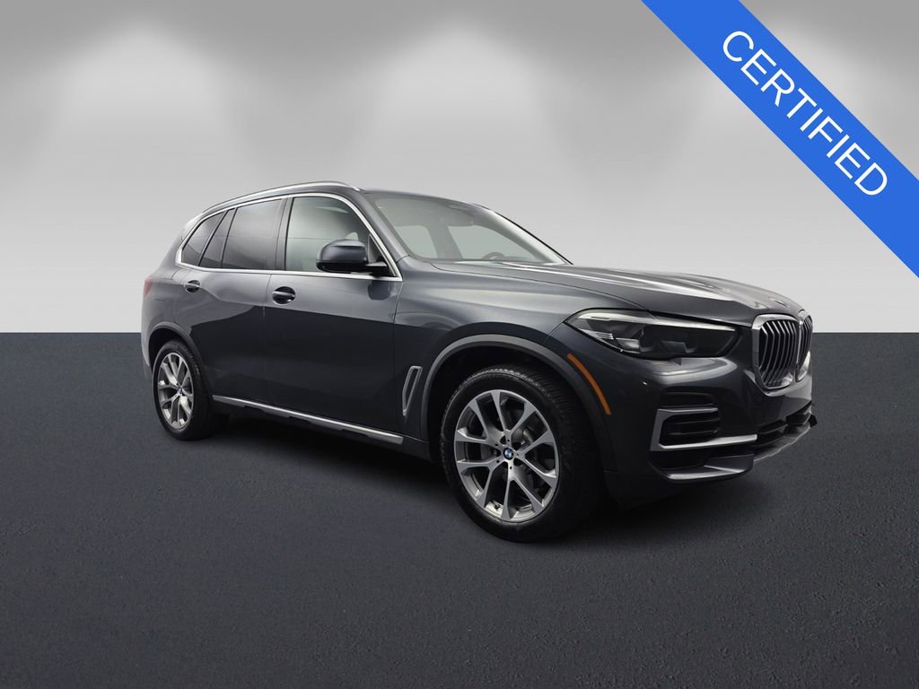 Certified 2022 BMW X5 xDrive40i AWD/4WD image 1
