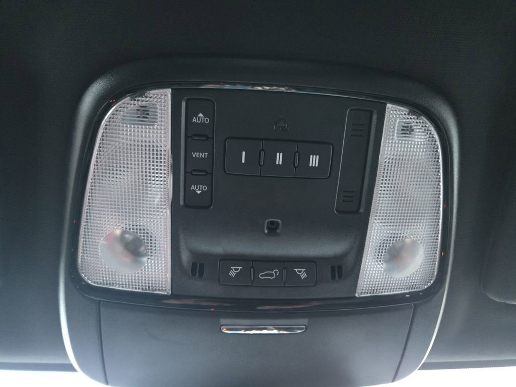 Used 2024 Dodge Durango GT image 23