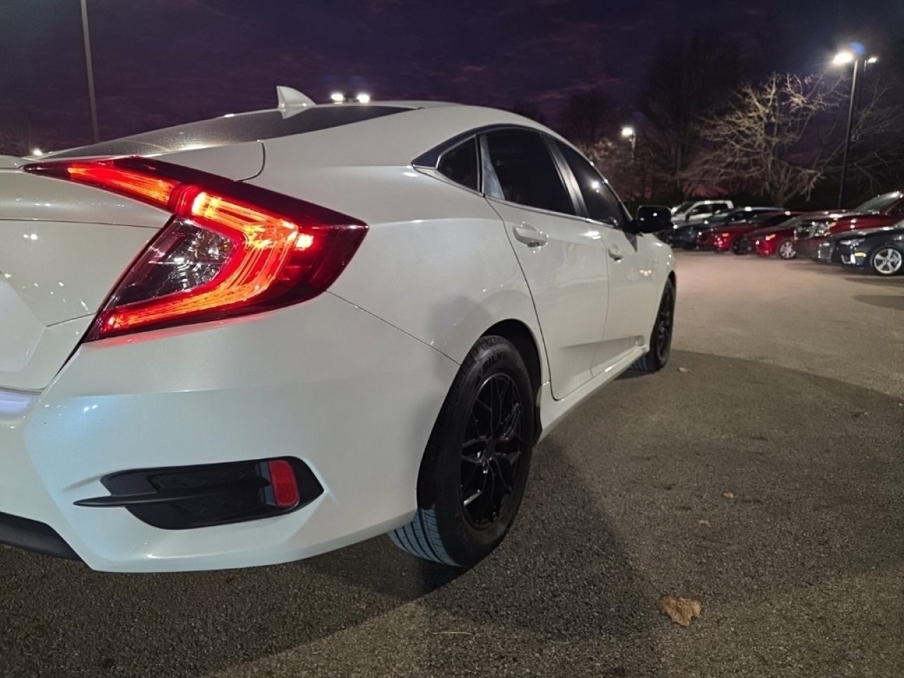 Used 2017 Honda Civic EX-T image 12