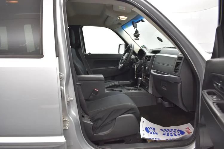Used 2011 Jeep Liberty Sport w/ Popular Equipment Group AWD/4WD image 17