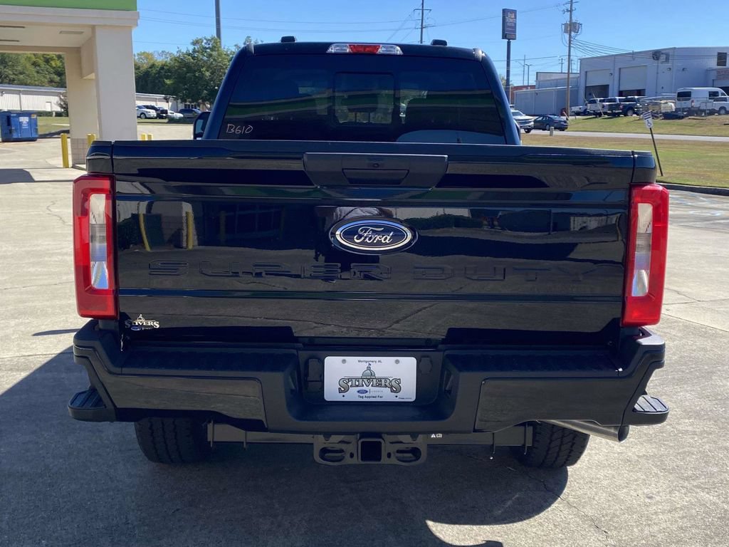 New 2026 Ford F250 XL w/ STX Appearance Package AWD/4WD image 4