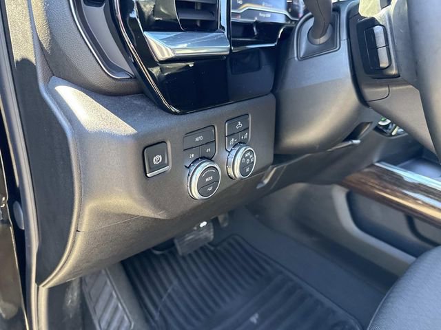 Used 2025 GMC Sierra 1500 Elevation image 23