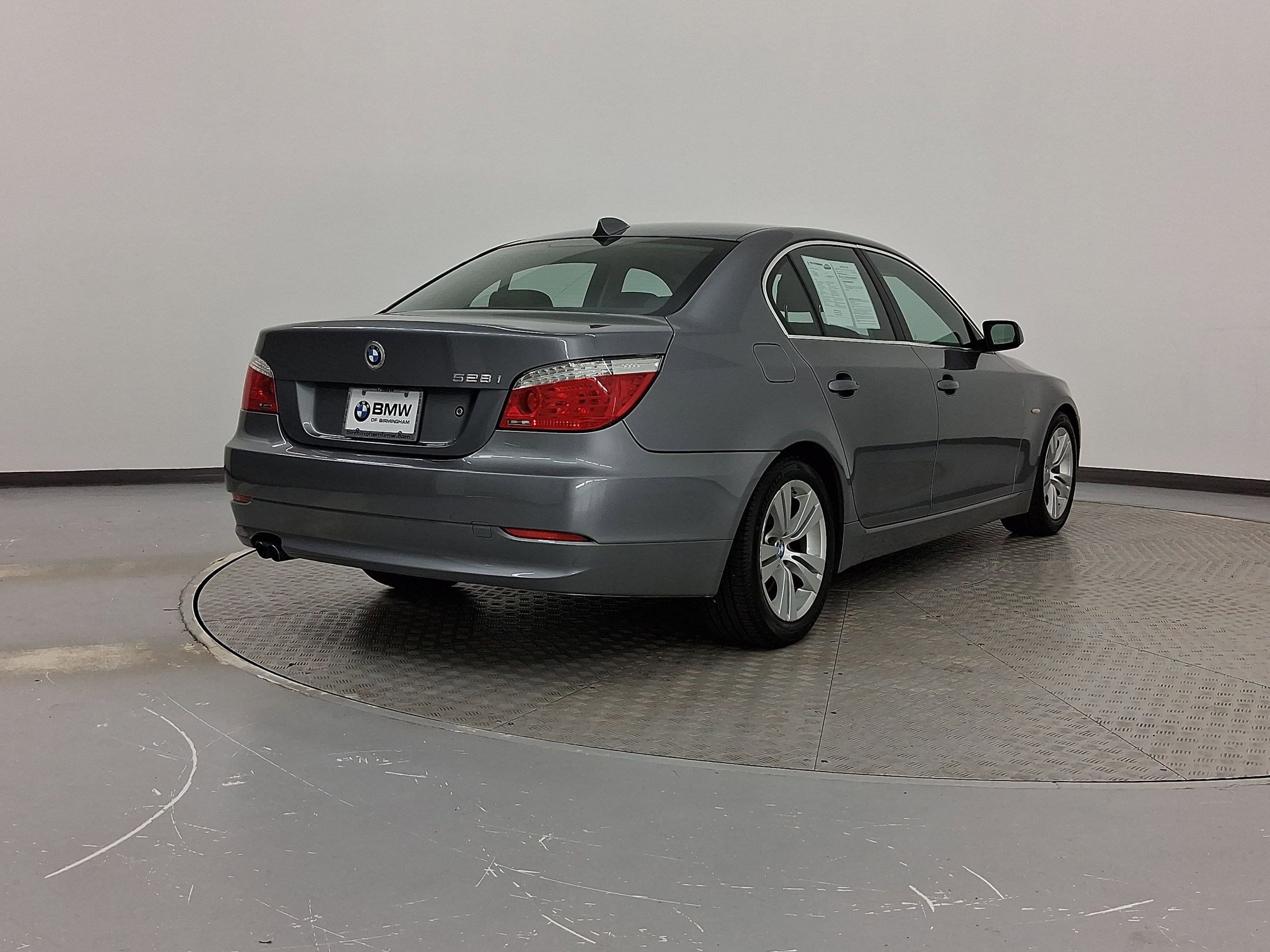 Used 2010 BMW 528i Sedan image 9