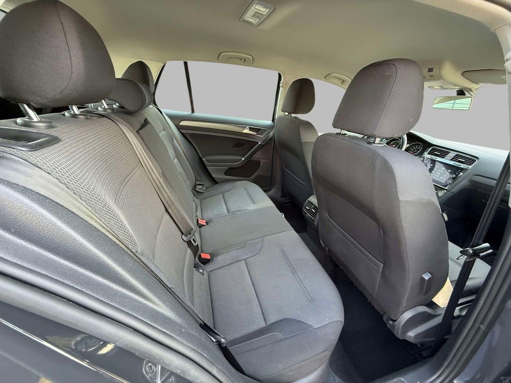Used 2019 Volkswagen e-Golf SE w/ Driver Assistance Package image 16