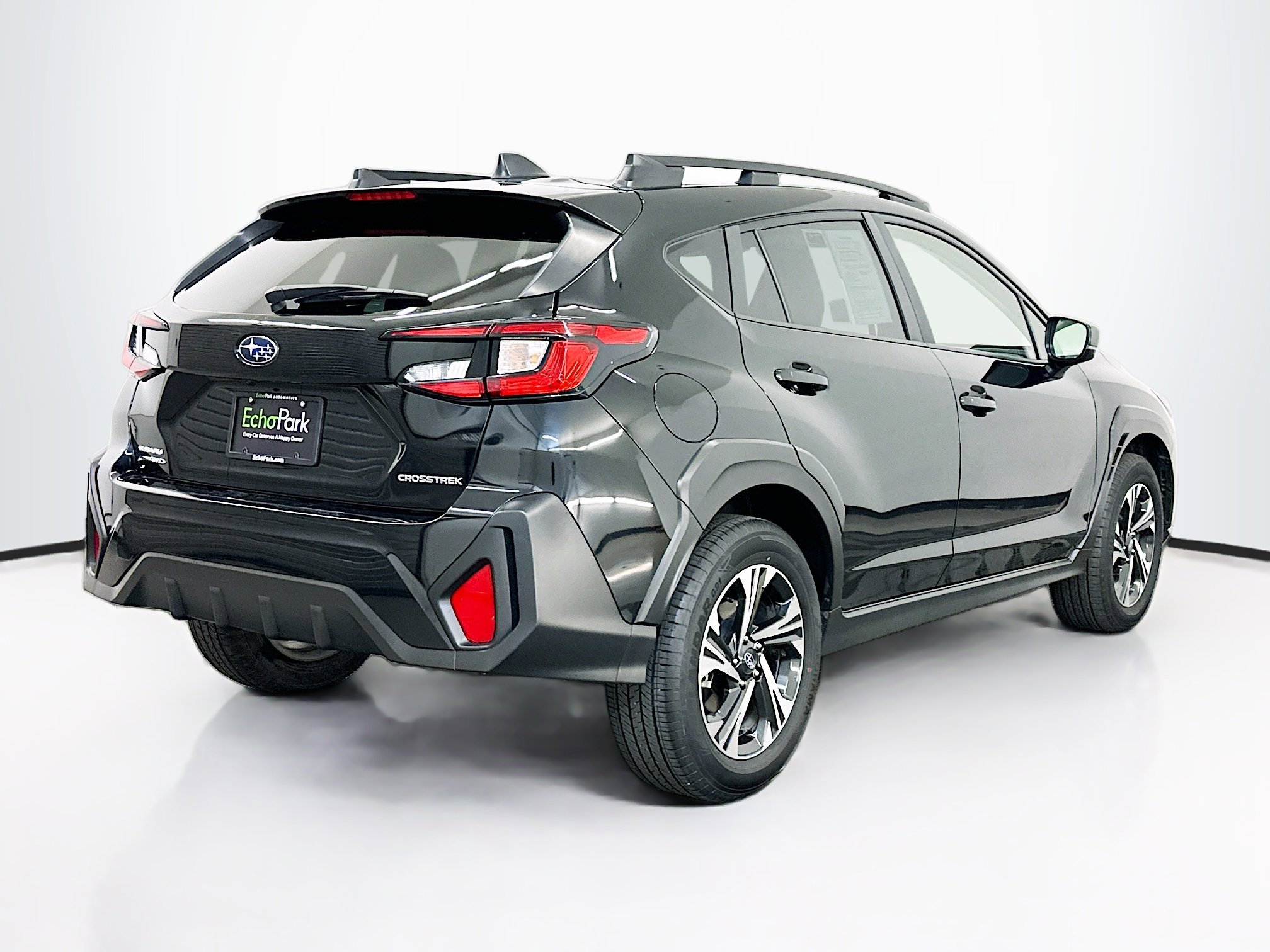 Used 2025 Subaru Crosstrek 2.0i Premium image 9