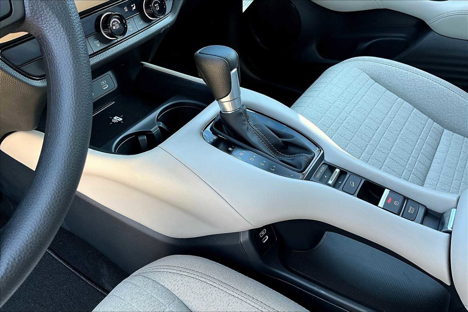 New 2026 Honda HR-V LX image 7