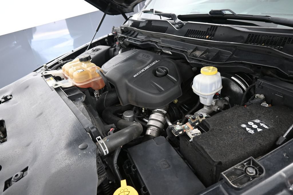 Used 2018 RAM 1500 Limited AWD/4WD image 12