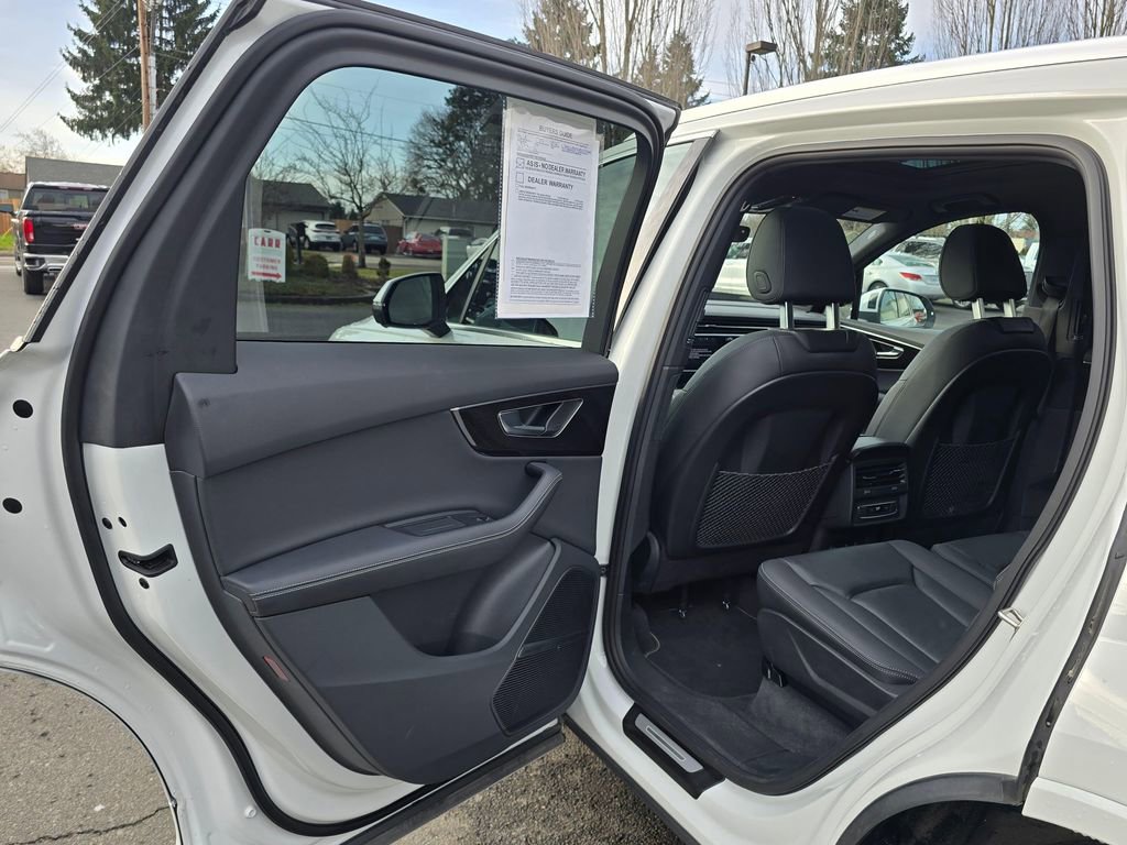 Used 2025 Audi Q7 3.0T Premium Plus image 15