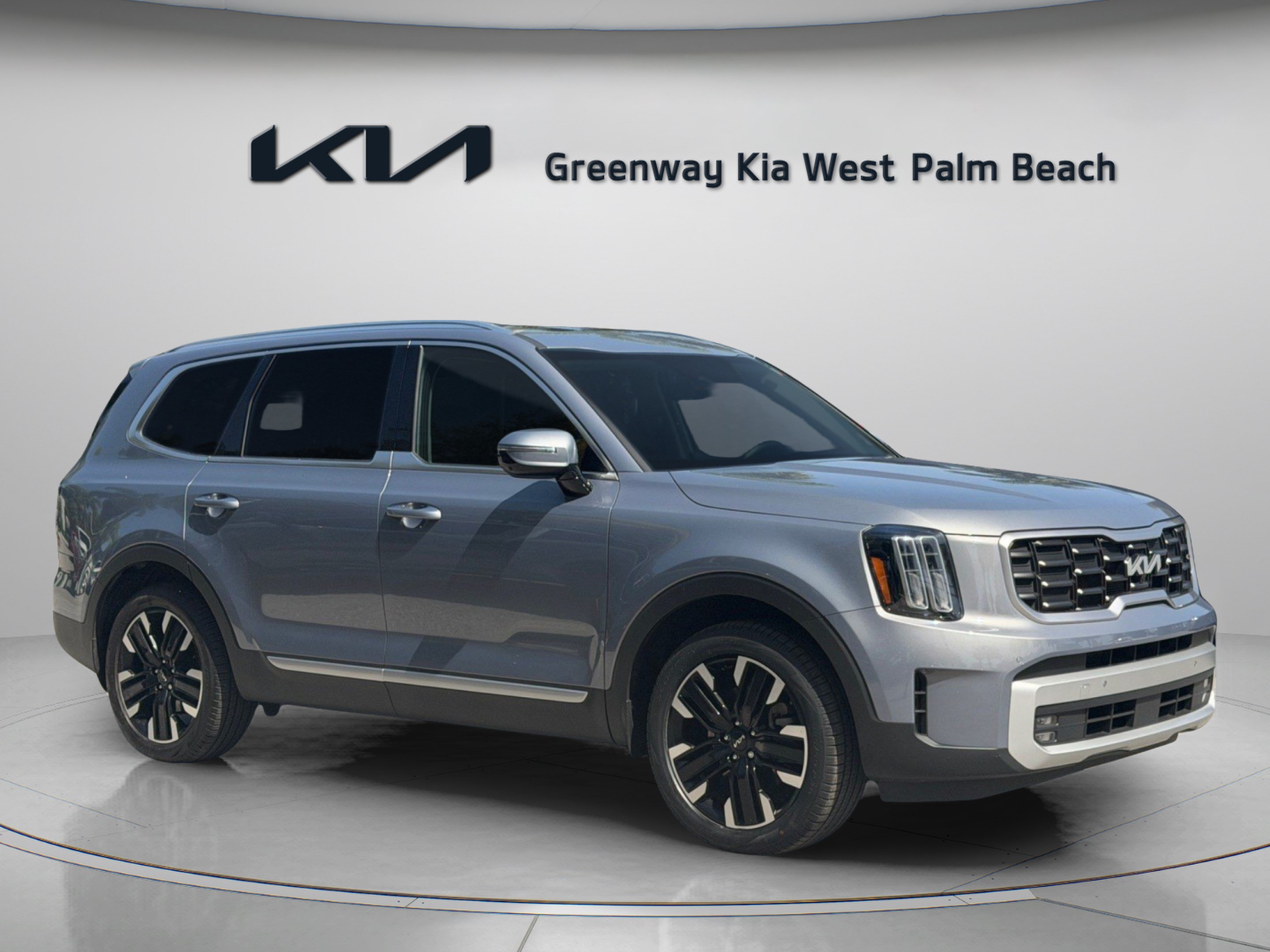 Used 2025 Kia Telluride SX w/ SX Captain's Chair Package