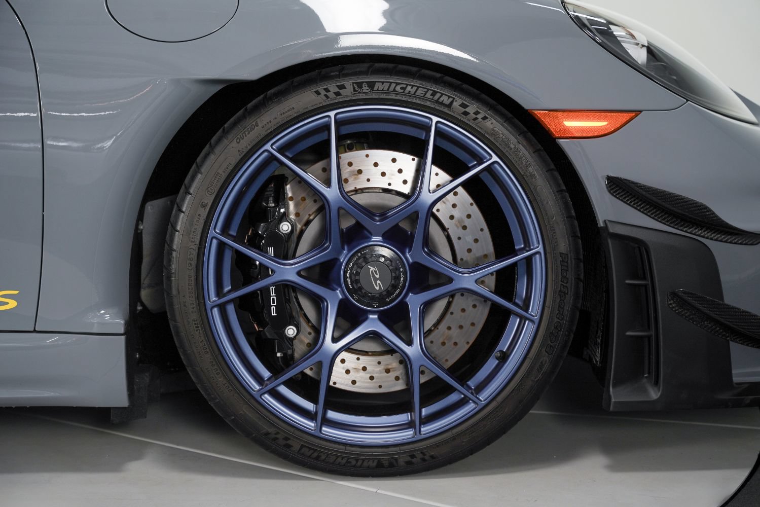 Used 2023 Porsche 718 Cayman GT4 RS RWD image 34