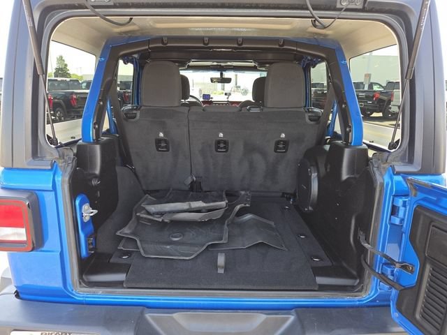 Used 2022 Jeep Wrangler Unlimited Rubicon AWD/4WD image 26