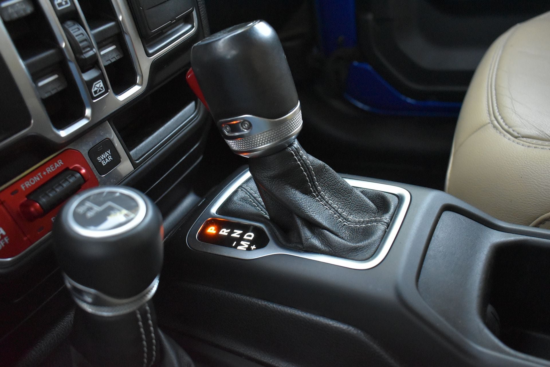 Used 2018 Jeep Wrangler Unlimited Rubicon AWD/4WD image 30