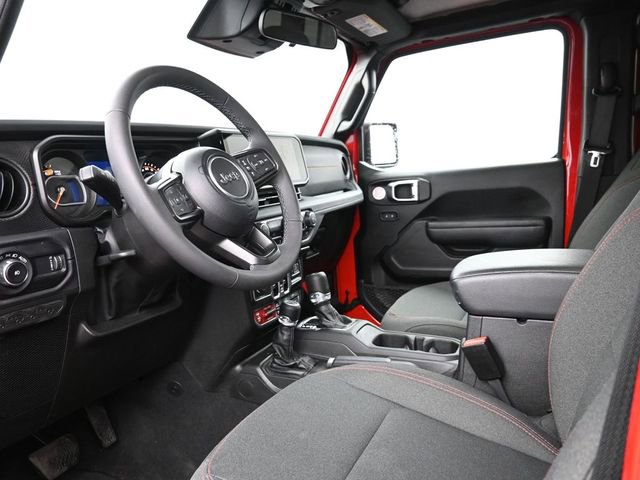Used 2025 Jeep Wrangler Unlimited Rubicon image 12