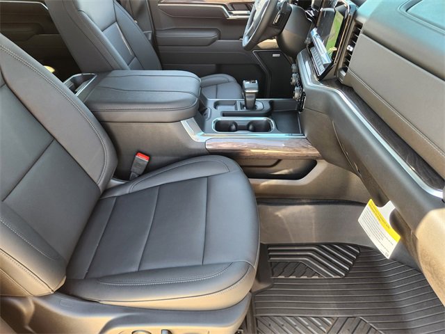 New 2026 Chevrolet Silverado 1500 LTZ w/ LTZ Premium Package image 12
