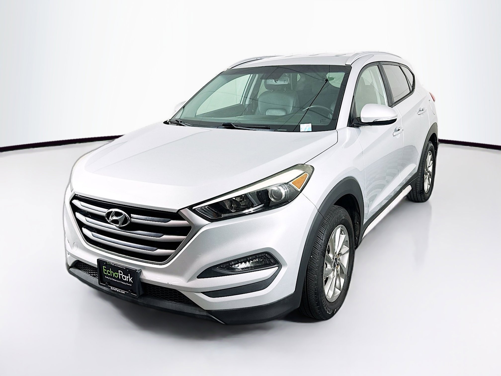 Used 2017 Hyundai Tucson SE Plus FWD image 3