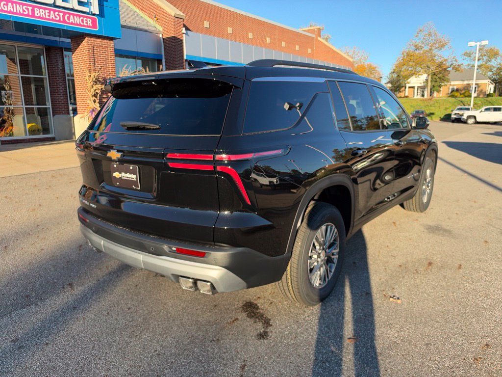 New 2027 Chevrolet Traverse LT w/ Driver Confidence Package AWD/4WD image 19