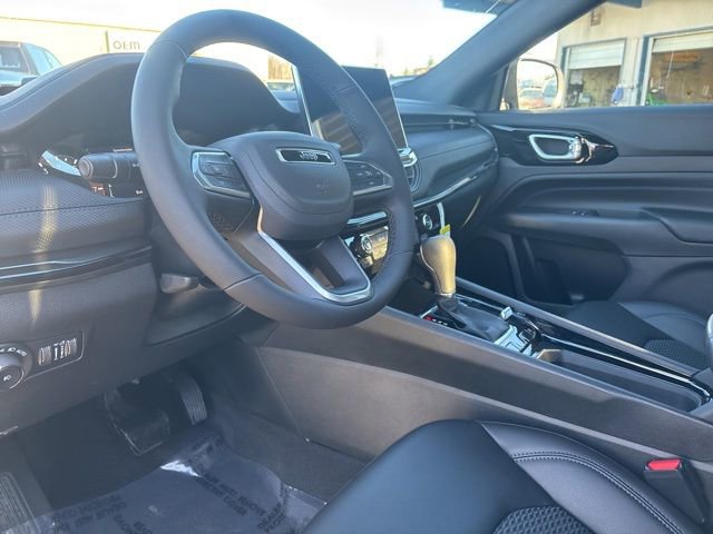New 2026 Jeep Compass Latitude AWD/4WD image 16